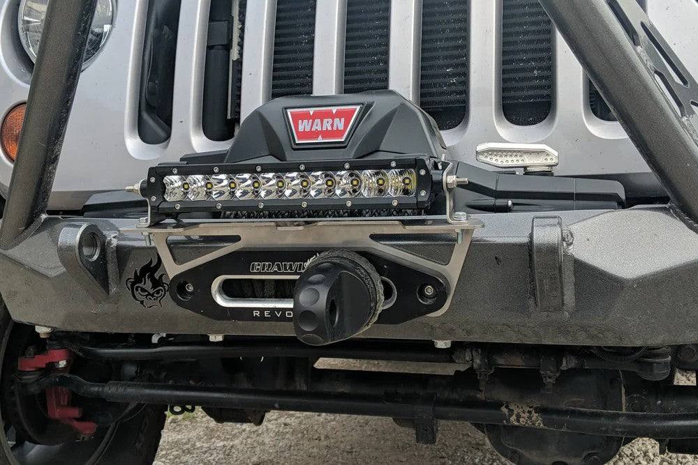 https://serenity-foxfactory.asset.akeneo.cloud/fox_asset_family/media/cwl_ct11001_lifestyle_01_fairlead_light_mount.jpg